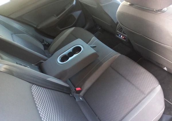 Volkswagen Golf cena 78000 przebieg: 22700, rok produkcji 2021 z Elbląg małe 232